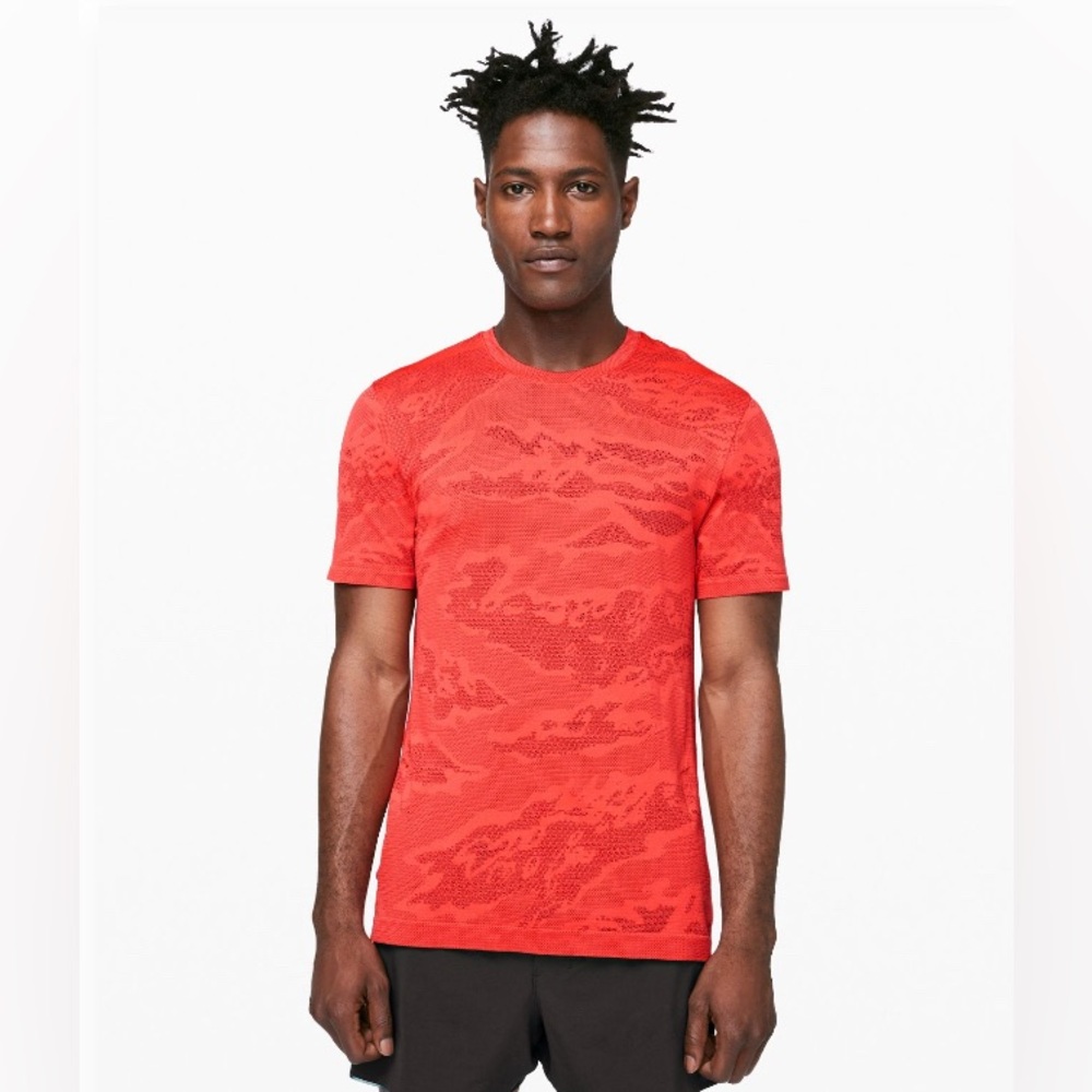 Lululemon Metal Vent Breathe Short Sleeve Shirt Cayenne Red Orange Size Medium
